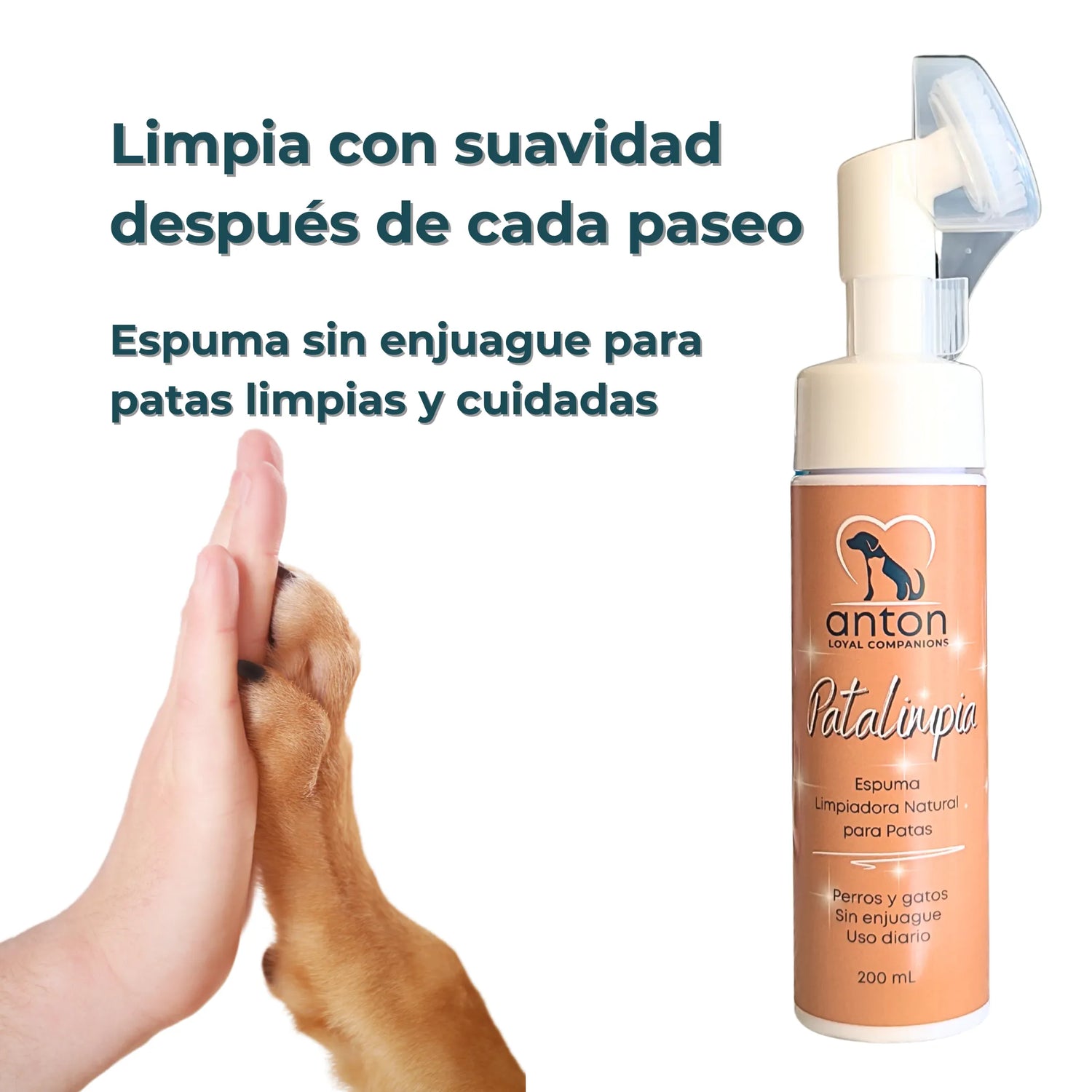 Espuma Patalimpia ANTON y pata de perro tocando una mano, ideal para la higiene diaria