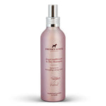 Spray acondicionador y champú en seco Frenky Lewis Sandalwood, Jasmine & Vanilla para perros, en envase rosa con pulverizador plateado.