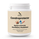 Envase de Condroprotector para perros y gatos sobre fondo blanco. Complemento alimentario formulado para acompañar la movilidad, la flexibilidad y el bienestar articular diario de perros y gatos.