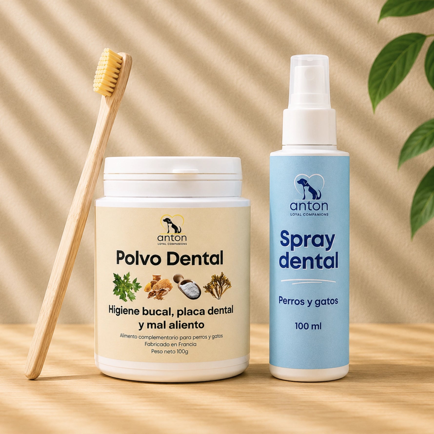 Cuidado completo para la higiene dental natural de perros y gatos con polvo dental, spray dental y cepillo de bambú ANTON Loyal Companions.