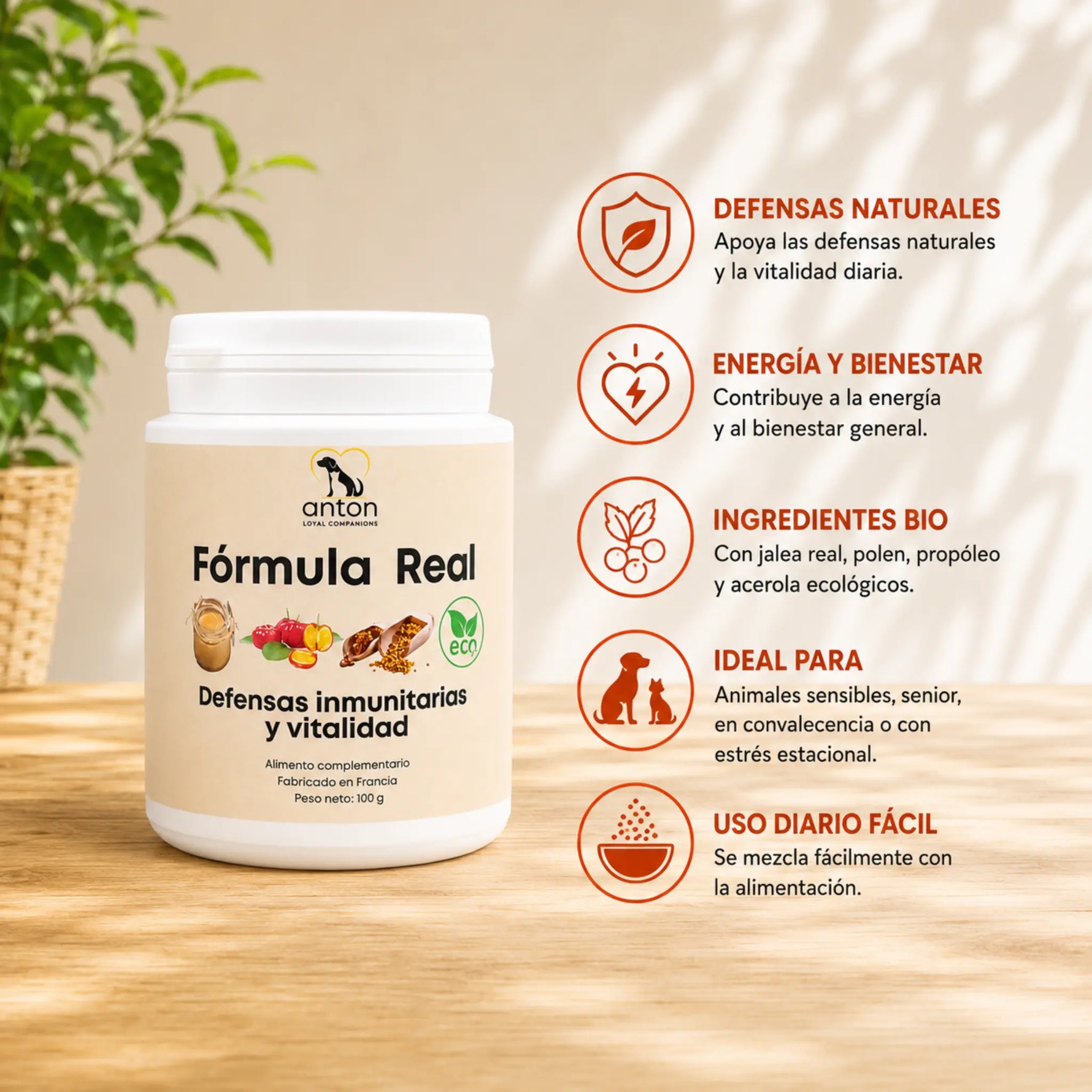 Fórmula Real BIO para perros y gatos, con jalea real, polen, propóleo y acerola para apoyar las defensas naturales y la vitalidad.