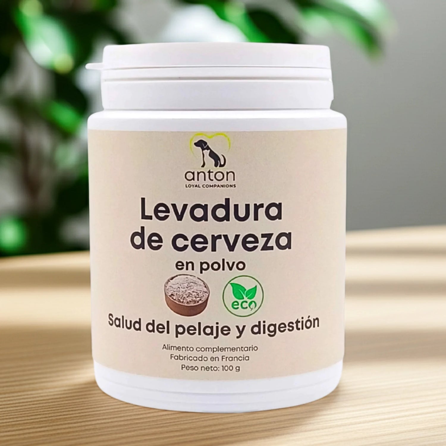 Levadura de cerveza ecológica en polvo ANTON Loyal Companions para perros y gatos, refuerza el pelaje, la piel y la digestión de forma natural. Fabricado en Francia con ingredientes ECO certificados.