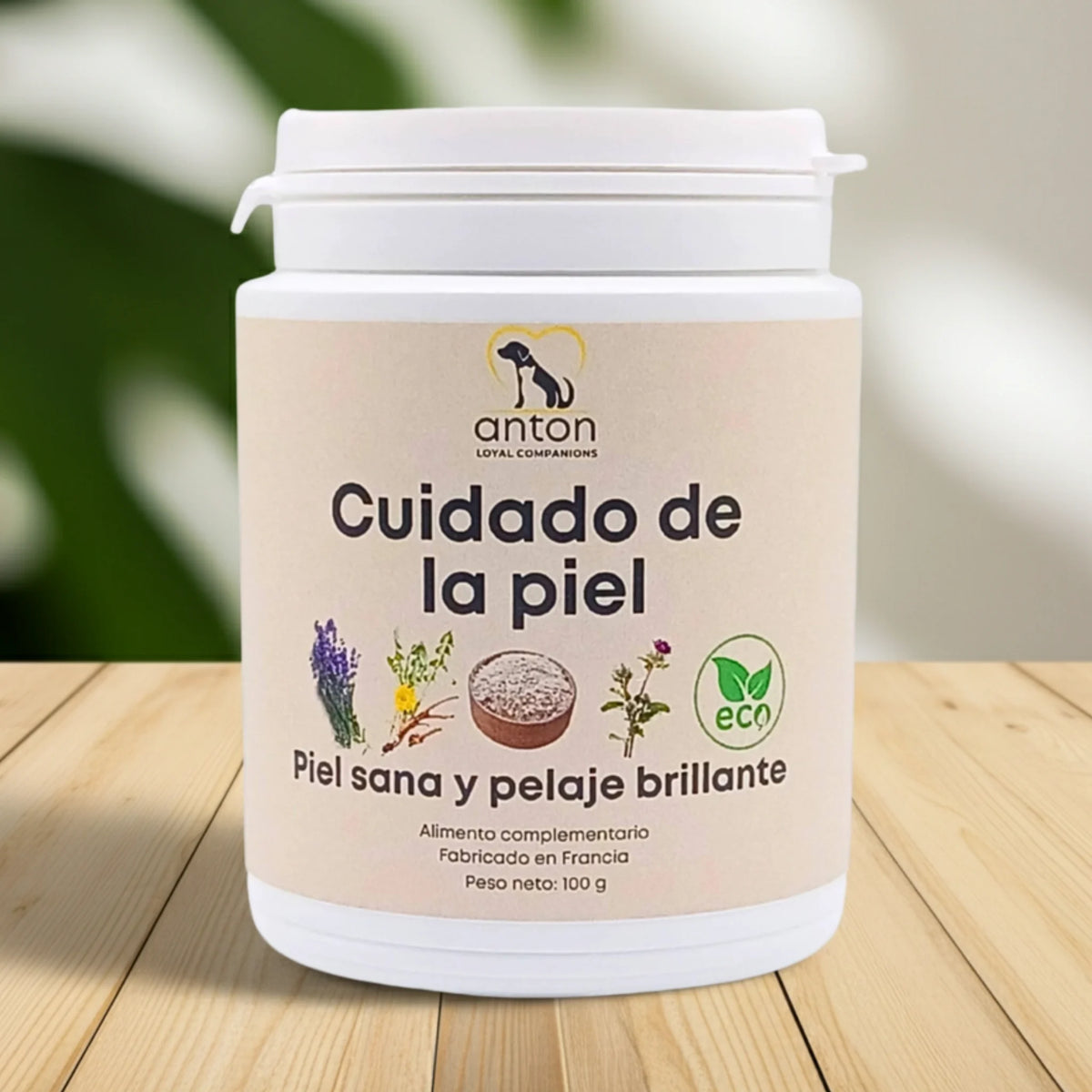 Suplemento natural Cuidado de la Piel ECO en polvo para perros y gatos que favorece una piel sana y un pelaje brillante. Fabricado en Francia por ANTON Loyal Companions.