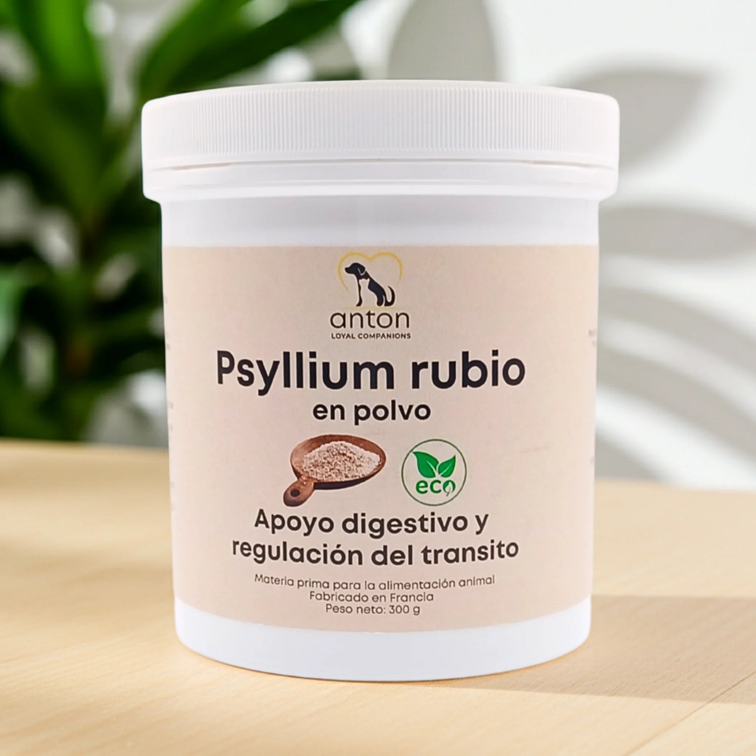 Psyllium rubio ECO en polvo para perros y gatos. Suplemento natural que favorece la digestión, el tránsito intestinal y el equilibrio de la flora. Fabricado en Francia por ANTON Loyal Companions.